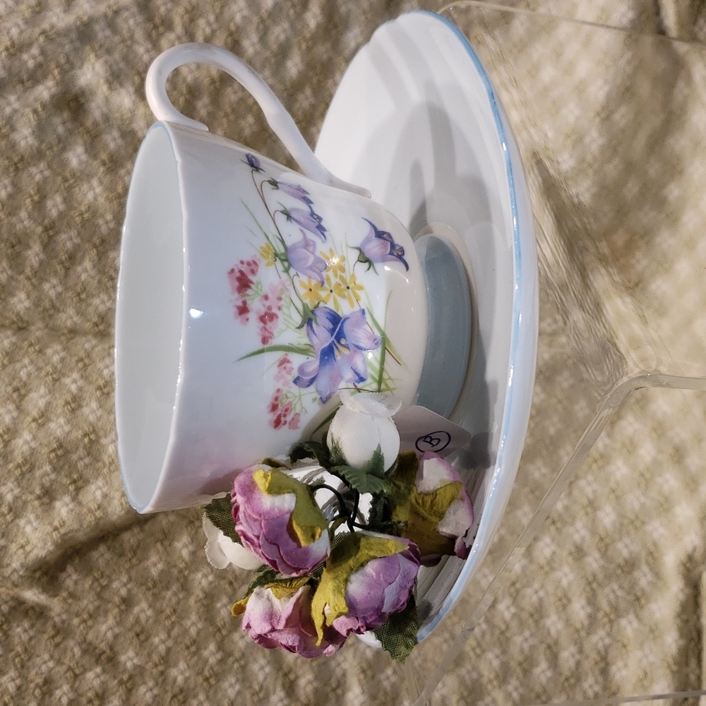 GORGEOUS!  Shelley "WILD FLOWERS-BLUEBELLS" Teacup/Saucer set